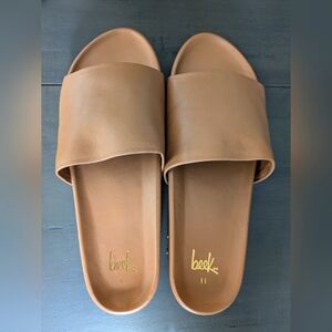 Beek Pelican Leather Platform Sandal, Tan, Size 11